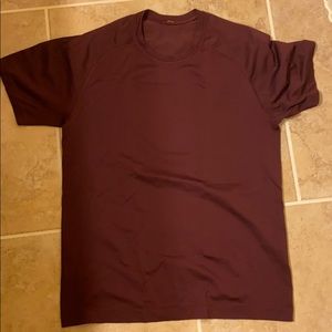 Lululemon Metal Vent Tech tee Maroon - Medium